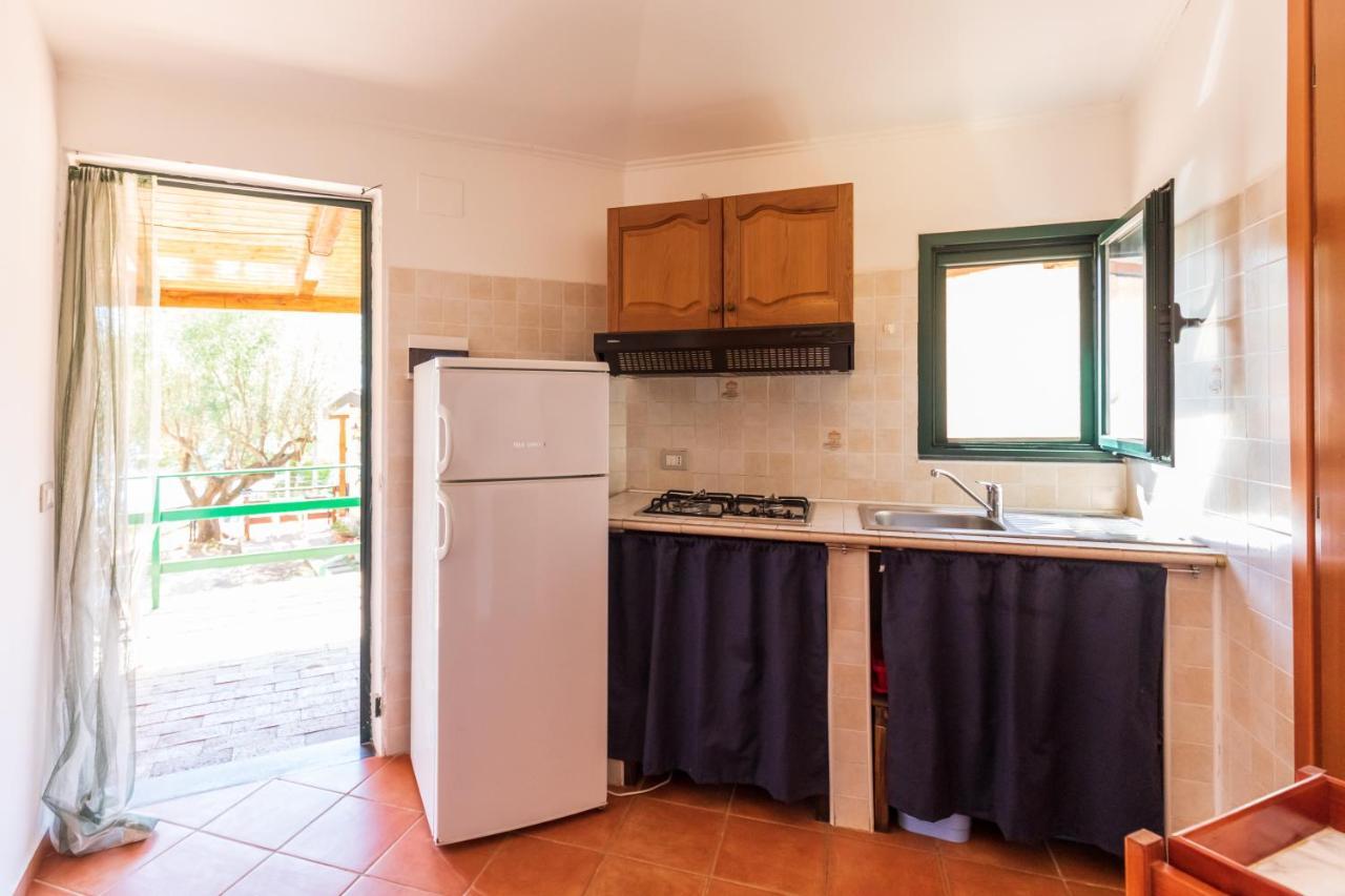 Villaggio Residence Pietra Grigia 卡梅罗塔的码头 外观 照片
