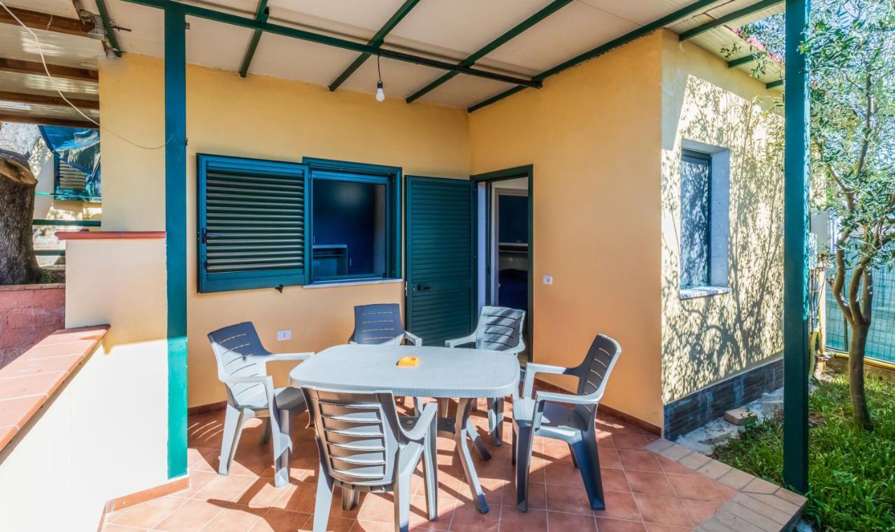 Villaggio Residence Pietra Grigia 卡梅罗塔的码头 外观 照片