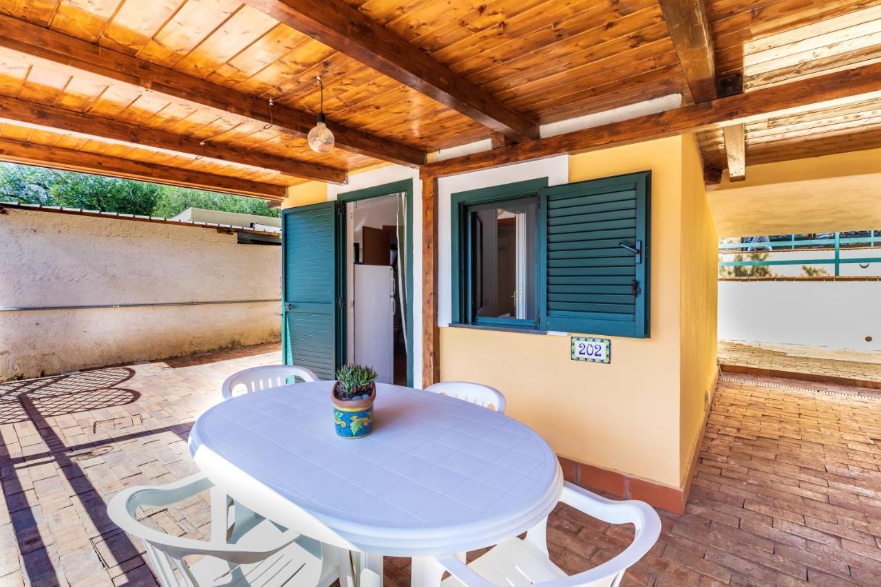 Villaggio Residence Pietra Grigia 卡梅罗塔的码头 外观 照片