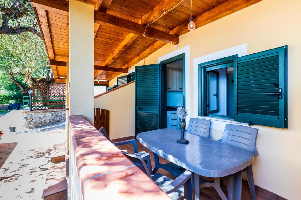 Villaggio Residence Pietra Grigia 卡梅罗塔的码头 外观 照片
