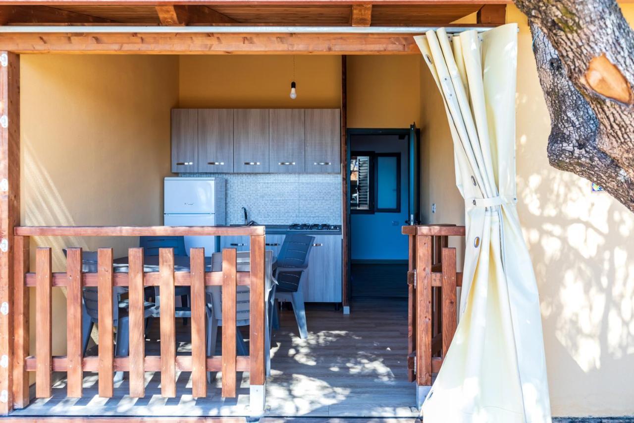 Villaggio Residence Pietra Grigia 卡梅罗塔的码头 外观 照片