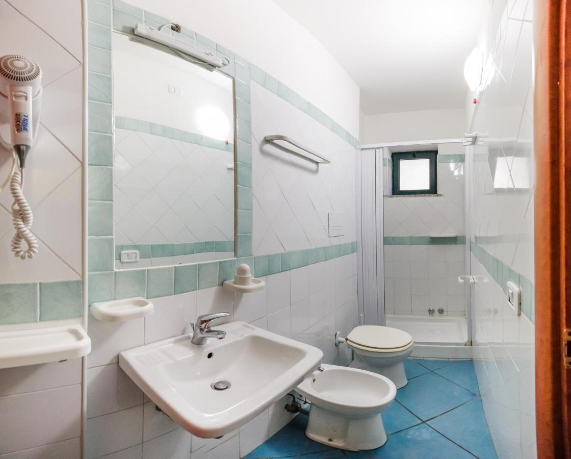 Villaggio Residence Pietra Grigia 卡梅罗塔的码头 外观 照片